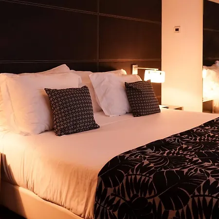 Inffinit Hotell Vigo