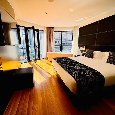 Inffinit Hotell