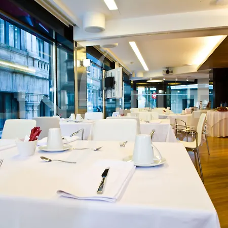 インフィニート ホテル 3*